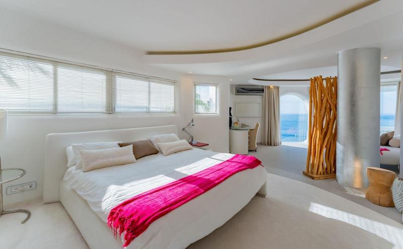 6 Bedroom Property for Sale in Bantry Bay Western Cape